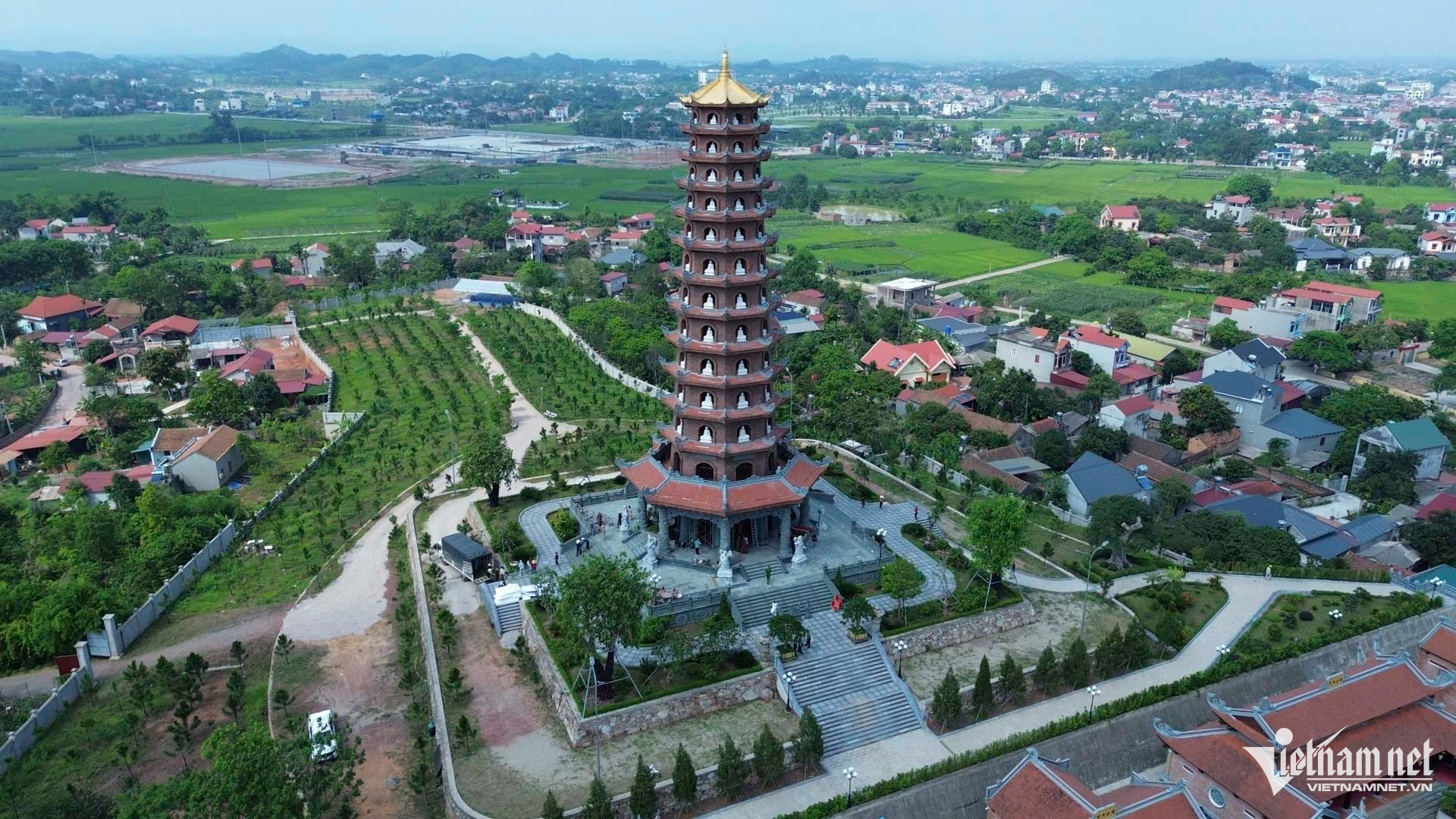 W-cầu vòng chùa tam chúc_9.JPG.jpg