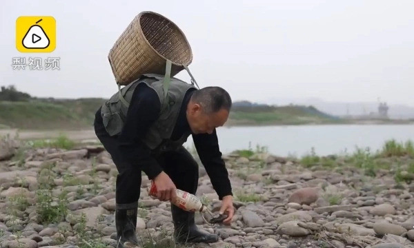 Ngôi làng ven sông kiếm hơn 72 tỷ đồng mỗi năm chỉ nhờ... đá cuội Ngôi làng ven sông kiếm hơn 72 tỷ đồng mỗi năm chỉ nhờ... đá cuội