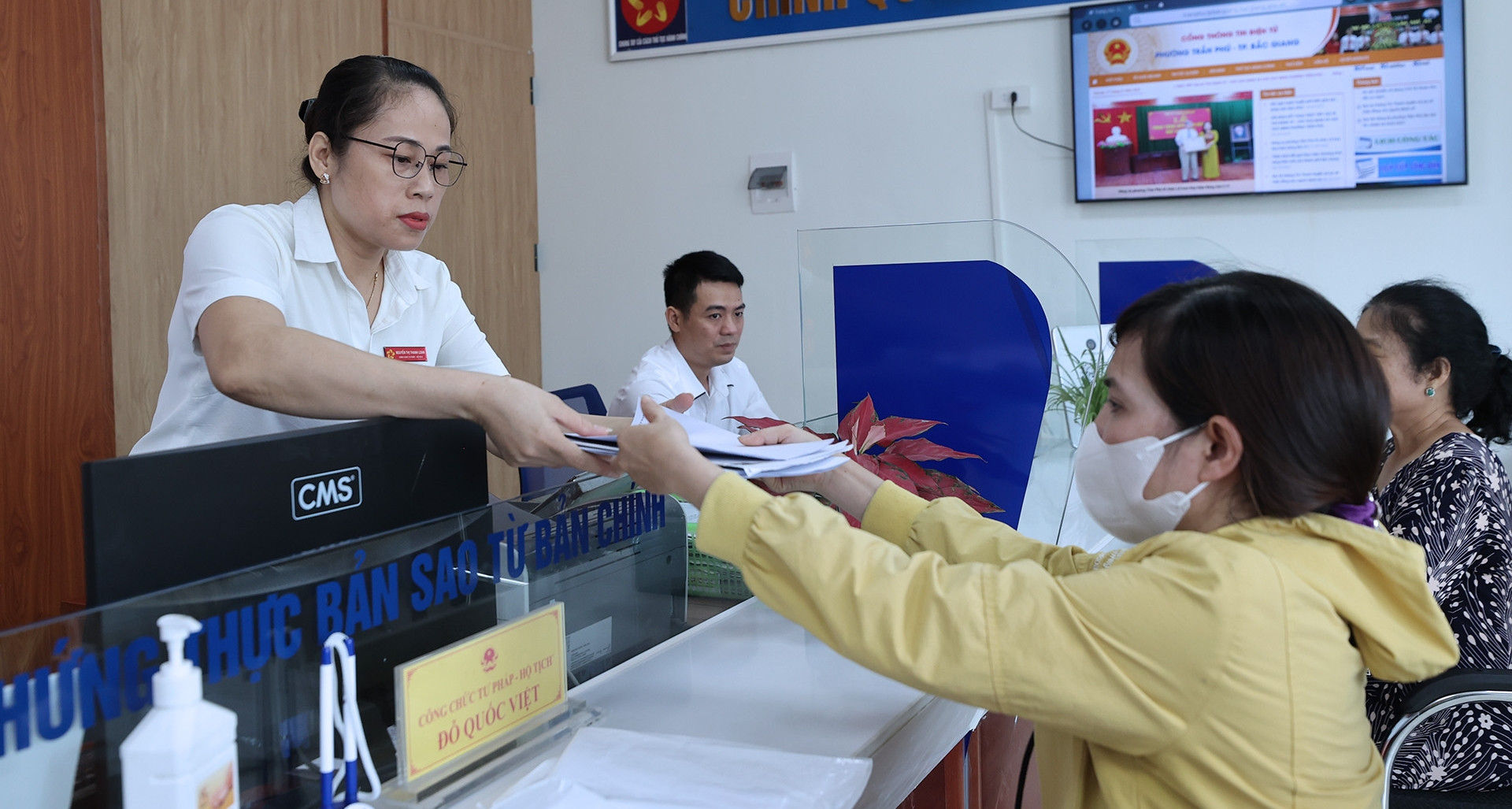 55 trí thức trẻ gửi tâm thư tới Tổng Bí thư: Nhiều tỉnh muốn tuyển đặc cách vào công chức
