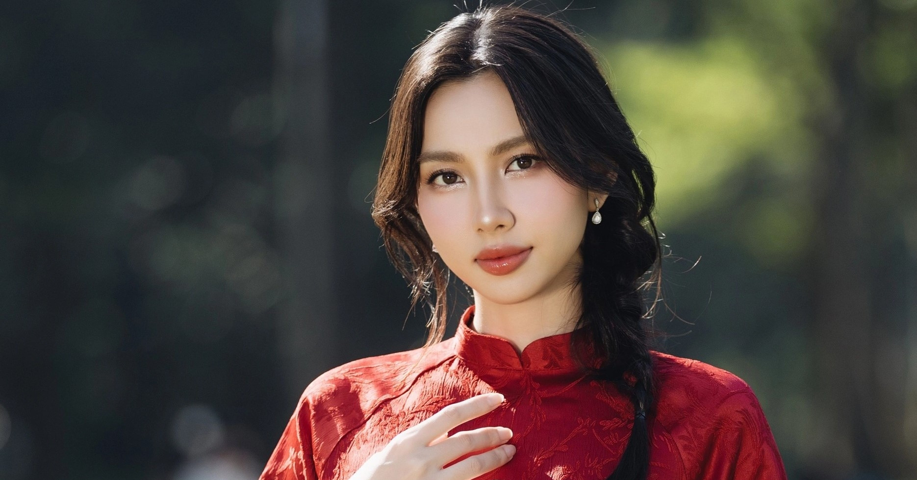 Công ty quản lý chấm dứt hợp đồng với hoa hậu Thùy Tiên