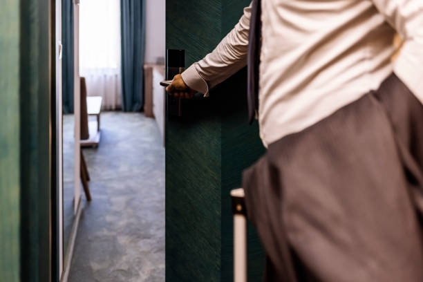 Cuộc gặp trớ trêu trong khách sạn tiết lộ vụ ngoại tình của trợ lý giám đốc