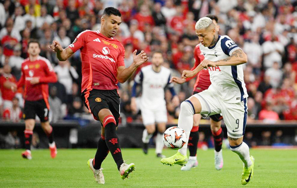 editorial_uefa_com fbl eur c3 tottenham man_utd (1).jpg