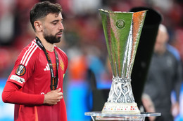 MU lại thua Europa League: Biểu tượng thất bại Bruno Fernandes