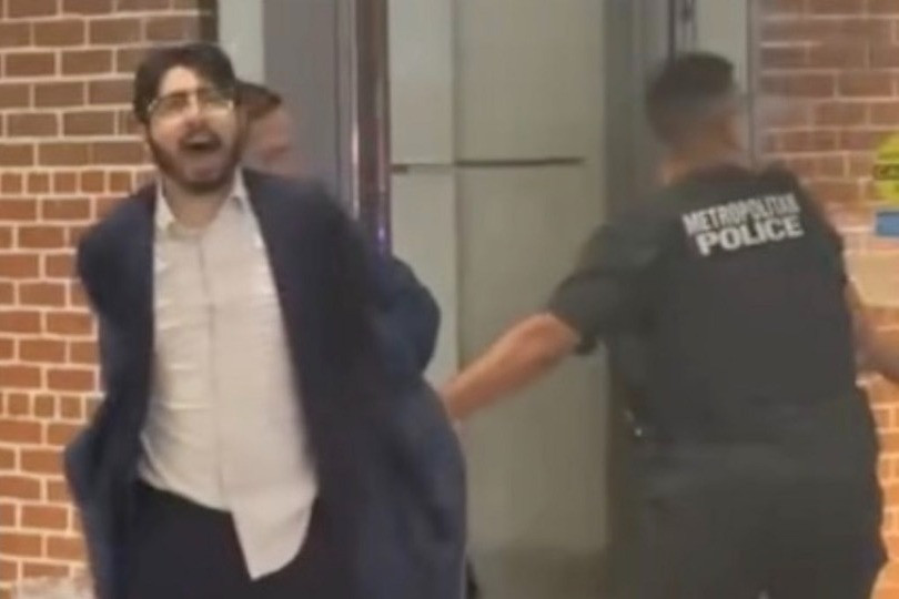 Hành động kỳ lạ của nghi phạm bắn tử vong nhân viên sứ quán Israel ở Mỹ