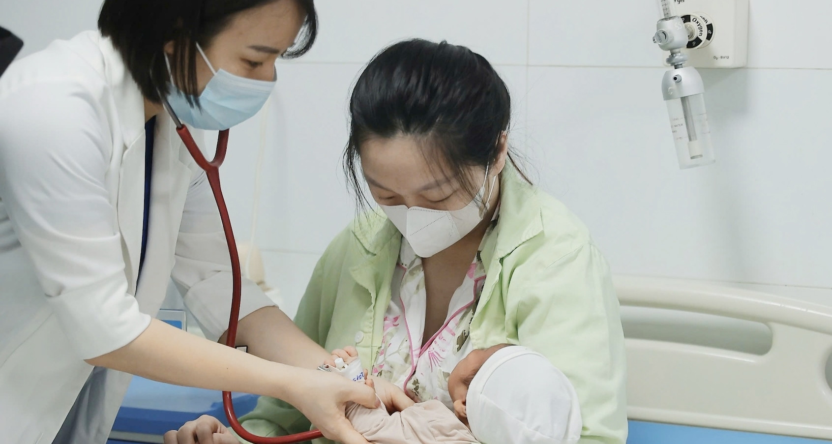 Số ca Covid-19 có xu hướng tăng nhẹ, biến chủng nguy cơ thấp