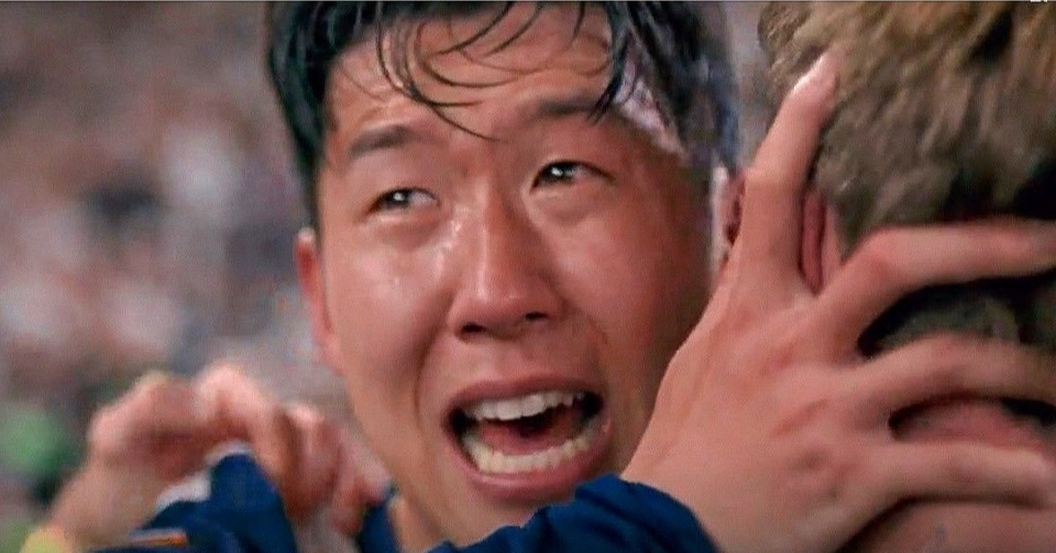 Son Heung Min bật khóc Tottenham thắng MU làm nên lịch sử