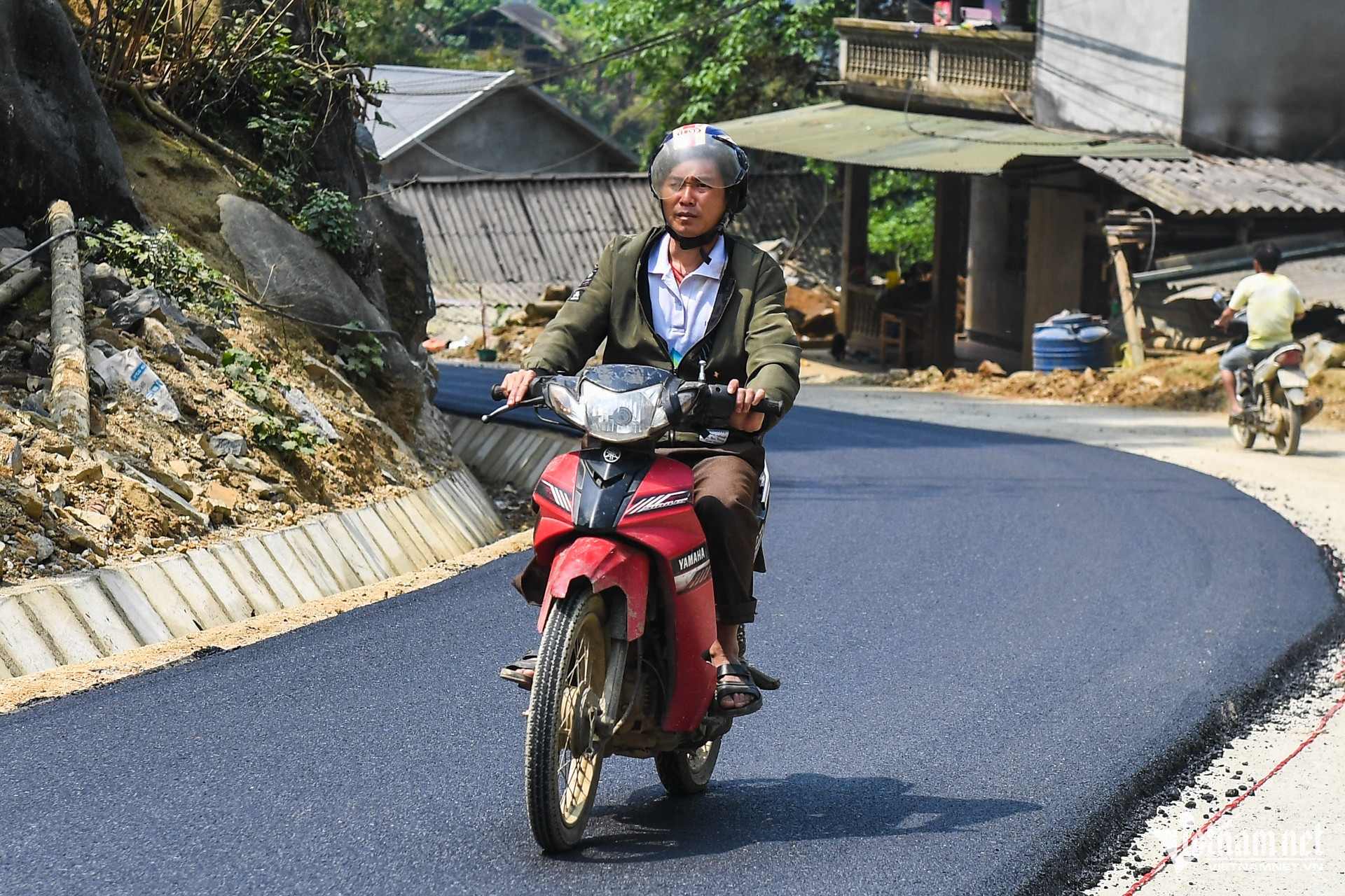 W-dan toc ton giao lao cai 6.jpg