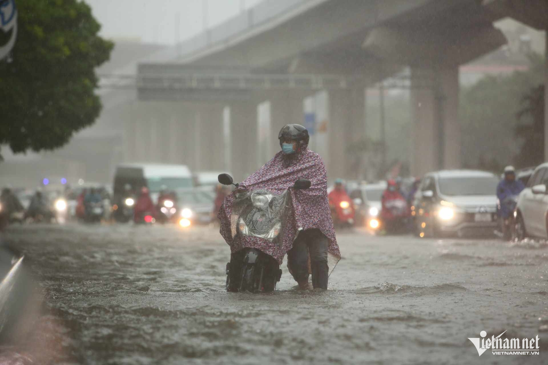 W-mua ngap HN Dinh Hieu 3.jpg