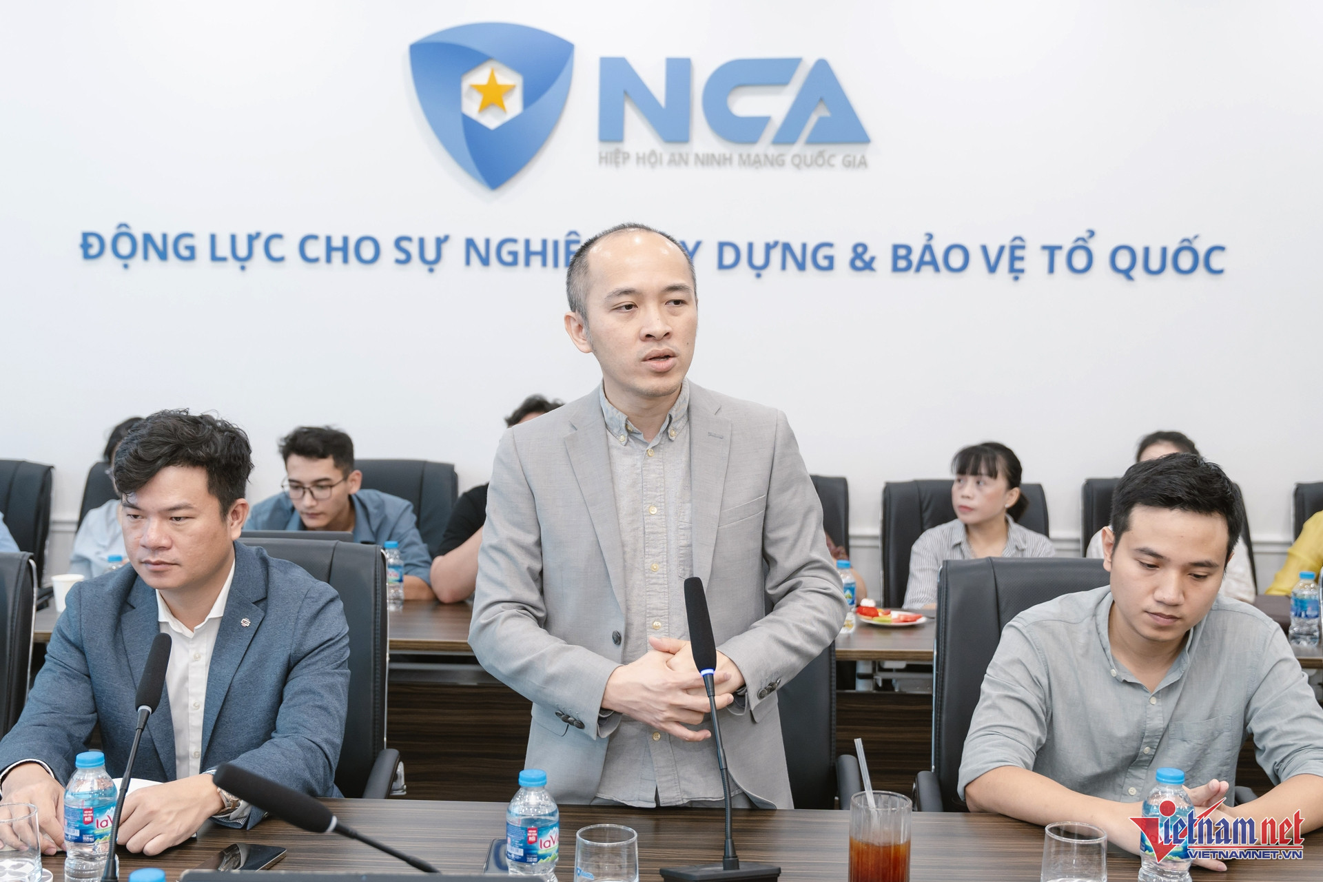 W-toa dam an ninh mang.jpg