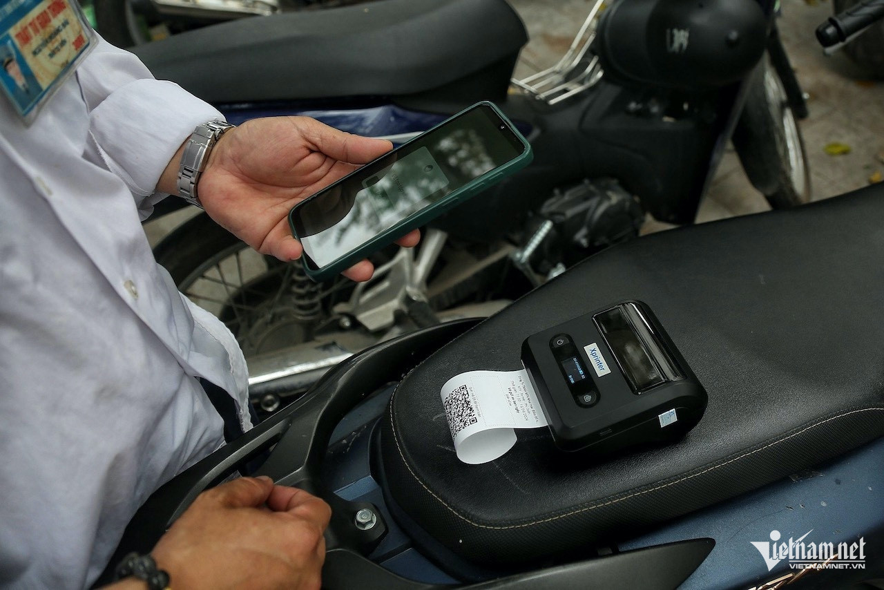 W-trong giu xe 1177.jpeg