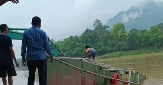 Bản tin chiều 23/5: Đò chở 10 học sinh bị lật trên sông Mã