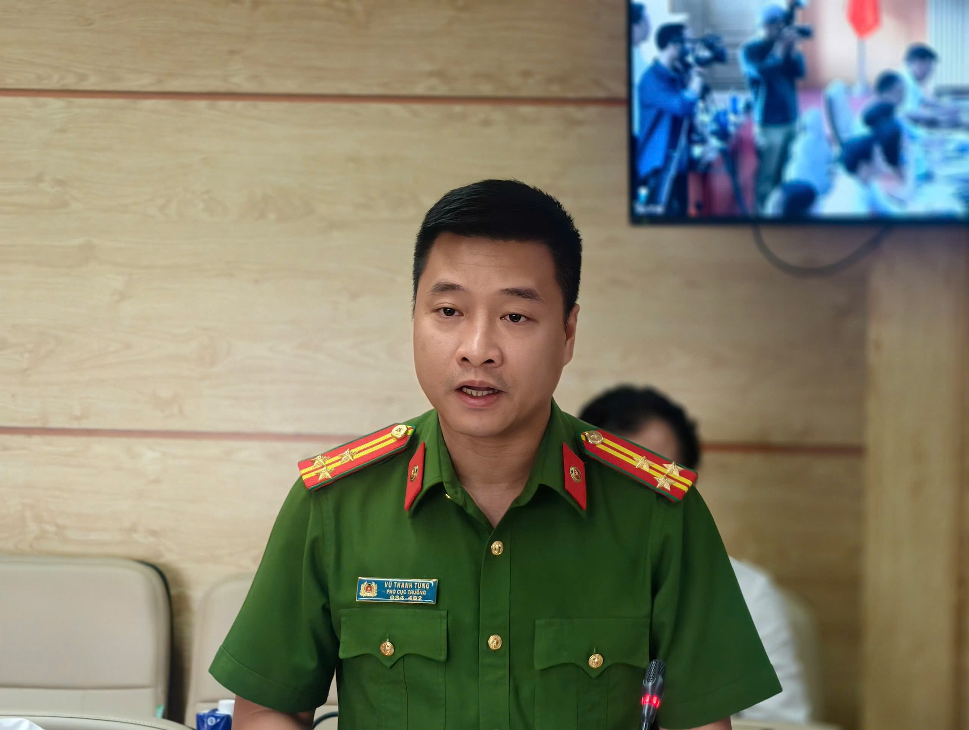bo cong an.jpg