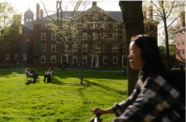 Đại học Harvard.jpg