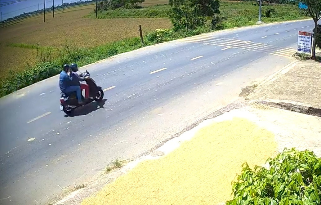 di chuyển.jpg