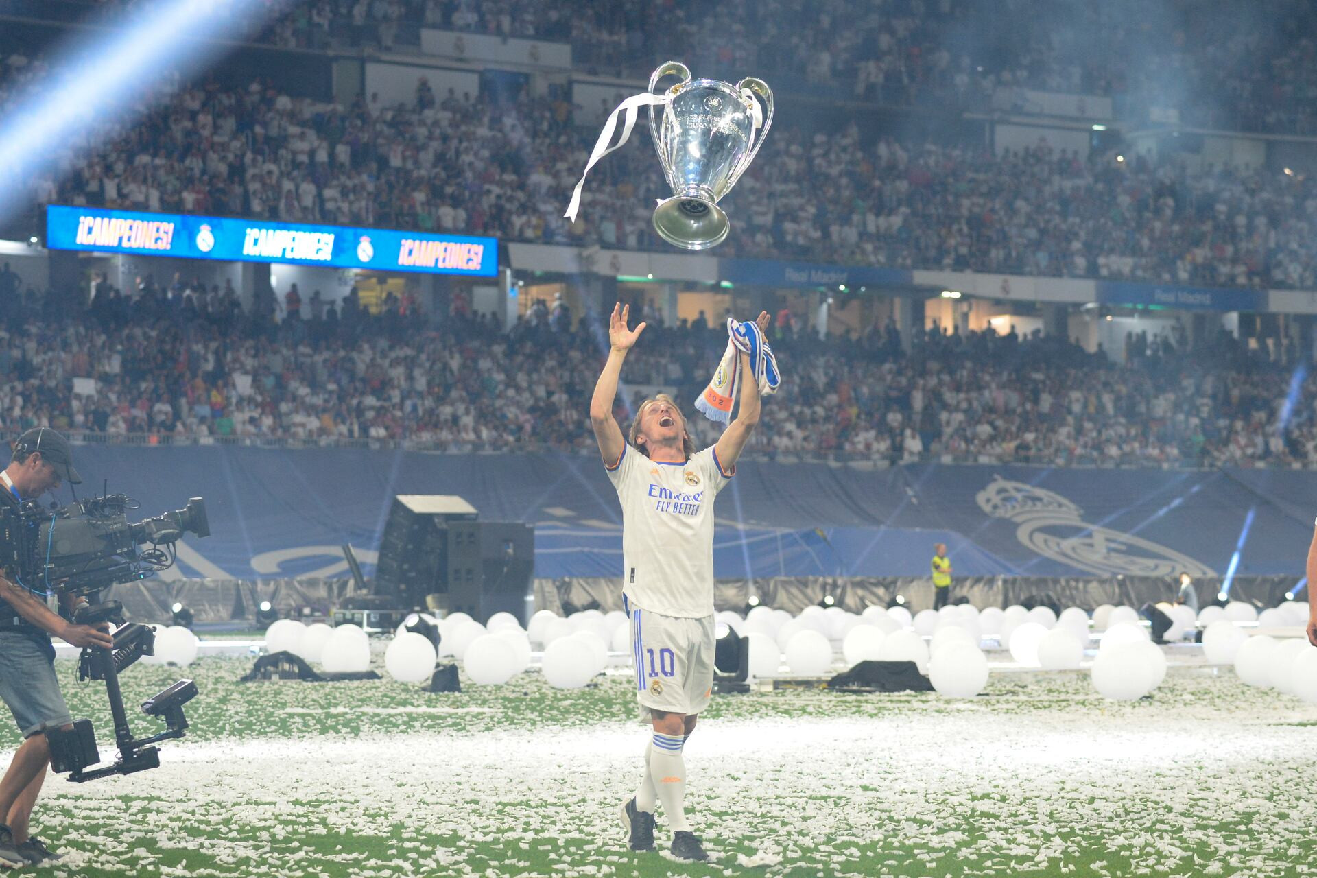 EFE - Modric Champions League 2022.jpg