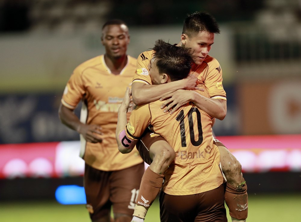 hagl vs da nang 1.jpg