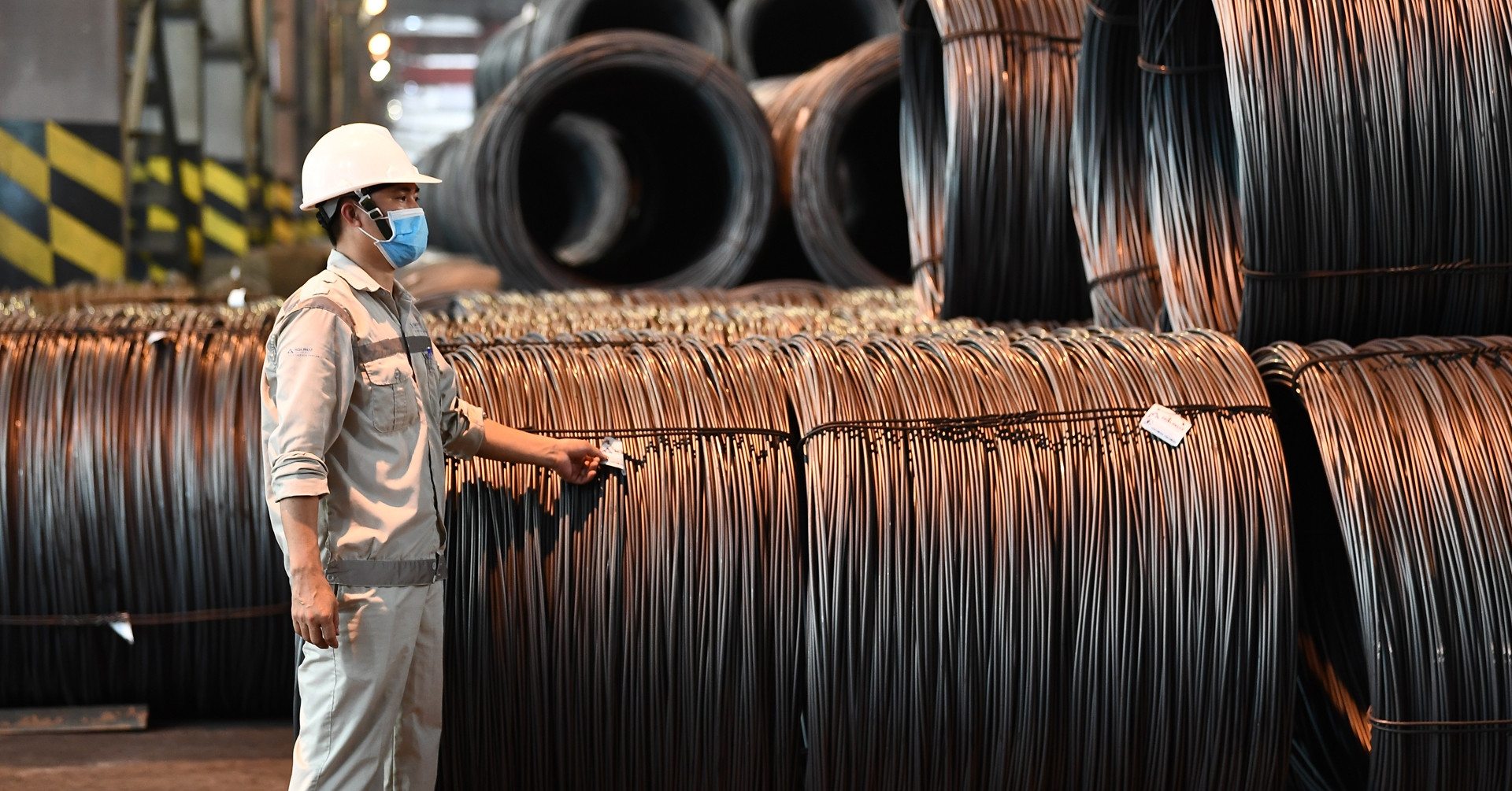 Hộ kinh doanh, doanh nghiệp tuân thủ tốt pháp luật đón nhận tin vui