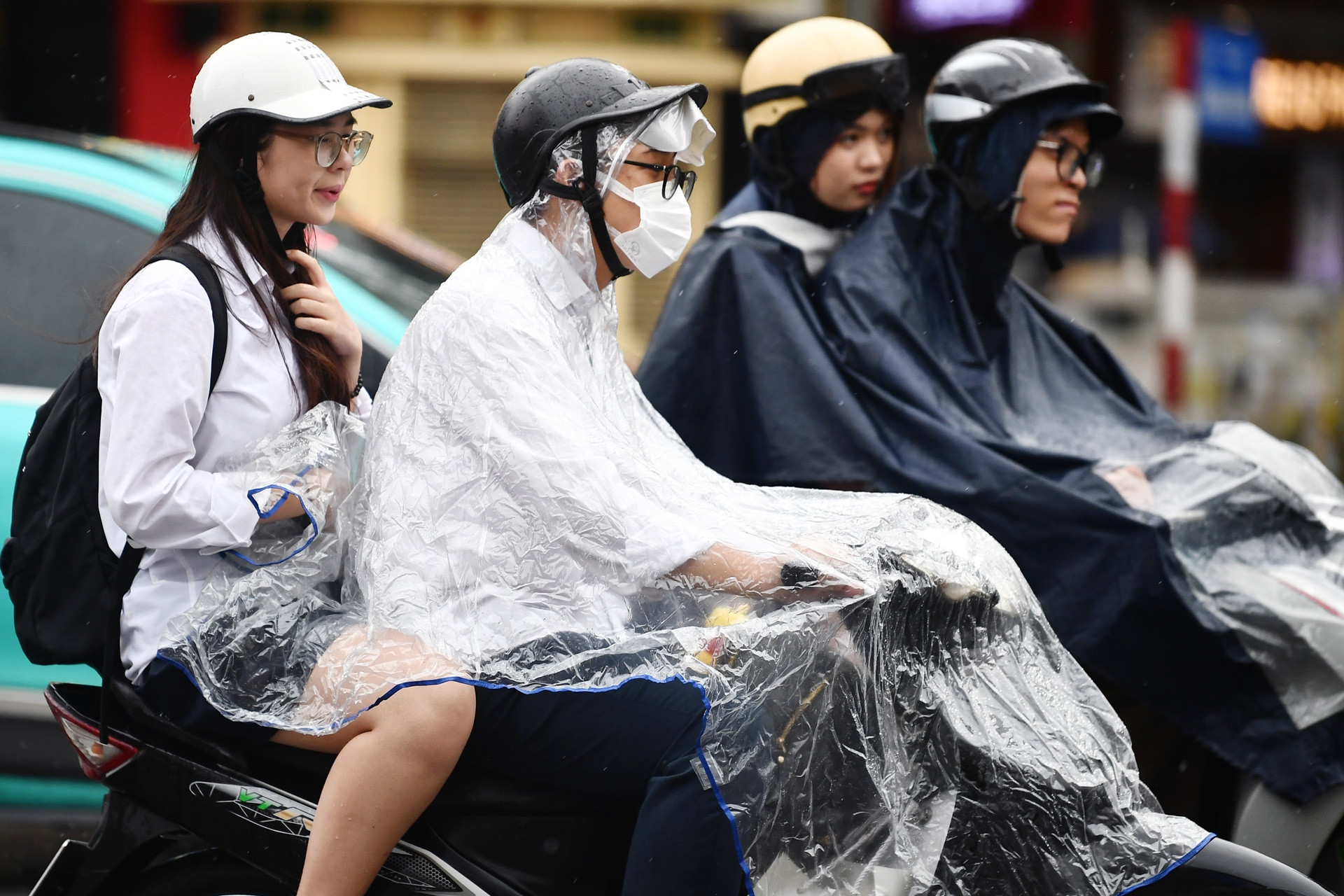 Miền Bắc lại đón không khí lạnh, mưa lớn tiếp tục hoành hành