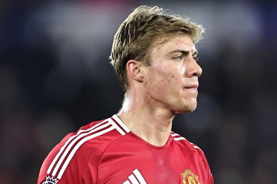 MU lỗ nặng khi thanh lý Hojlund