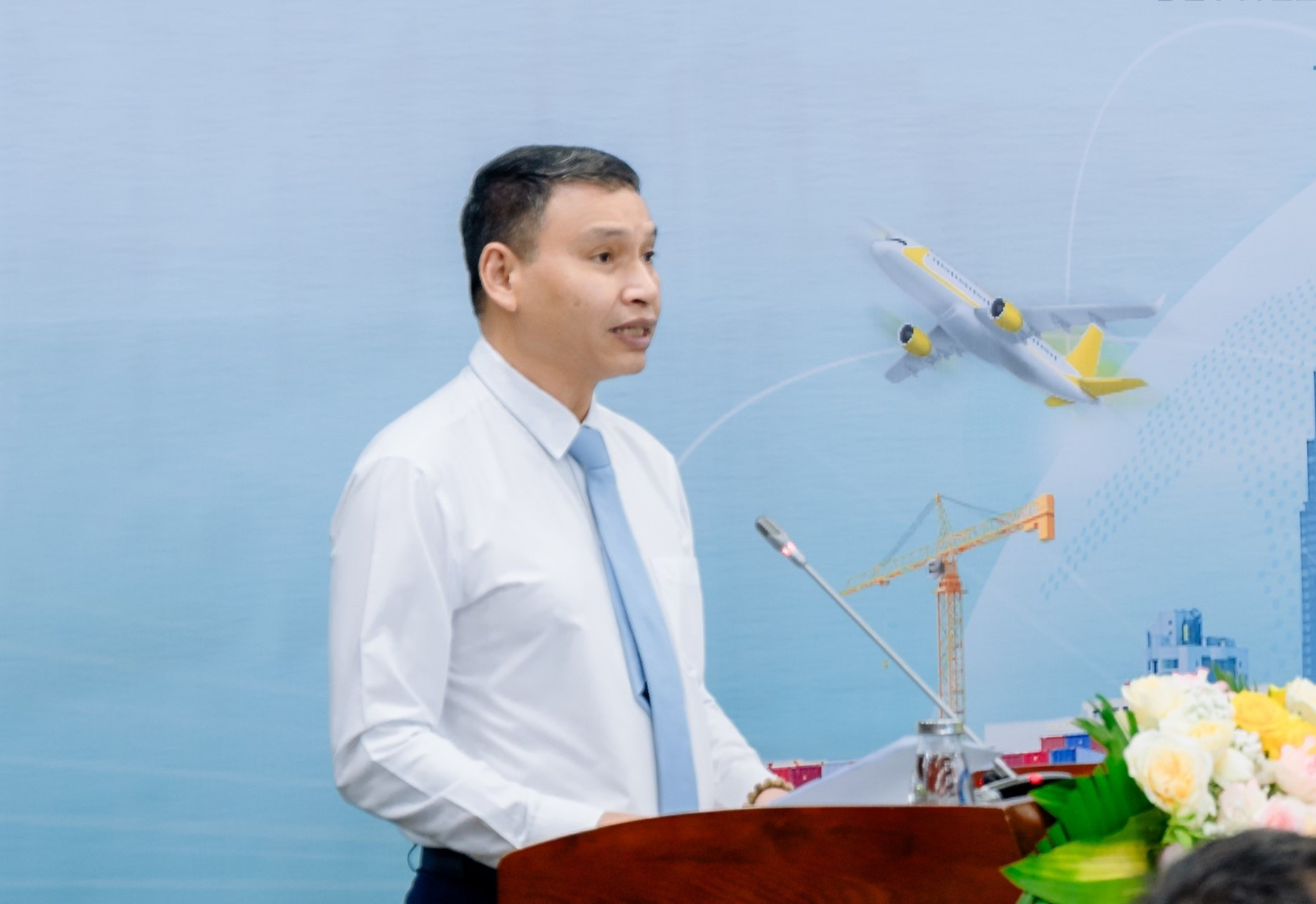 Phó CT UBND TP ĐN Hồ Kỳ Minh phát biểu tại Lễ ký kết.jpg