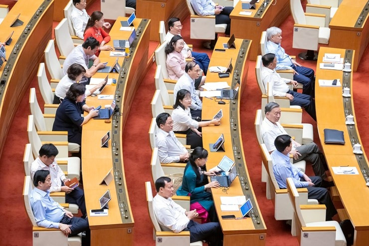 Quốc hội sẽ chất vấn Bộ trưởng Tài chính, Bộ Giáo dục và Đào tạo