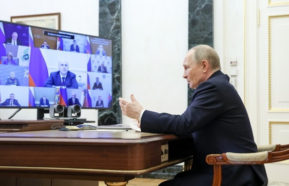 Tổng thống Putin ra lệnh lập ‘vùng đệm an ninh’ dọc biên giới Ukraine