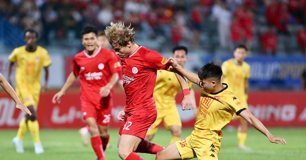 Trực tiếp bóng đá Viettel 0-0 Hải Phòng: Hữu Thắng 'biến bàn thắng thành cơ hội'