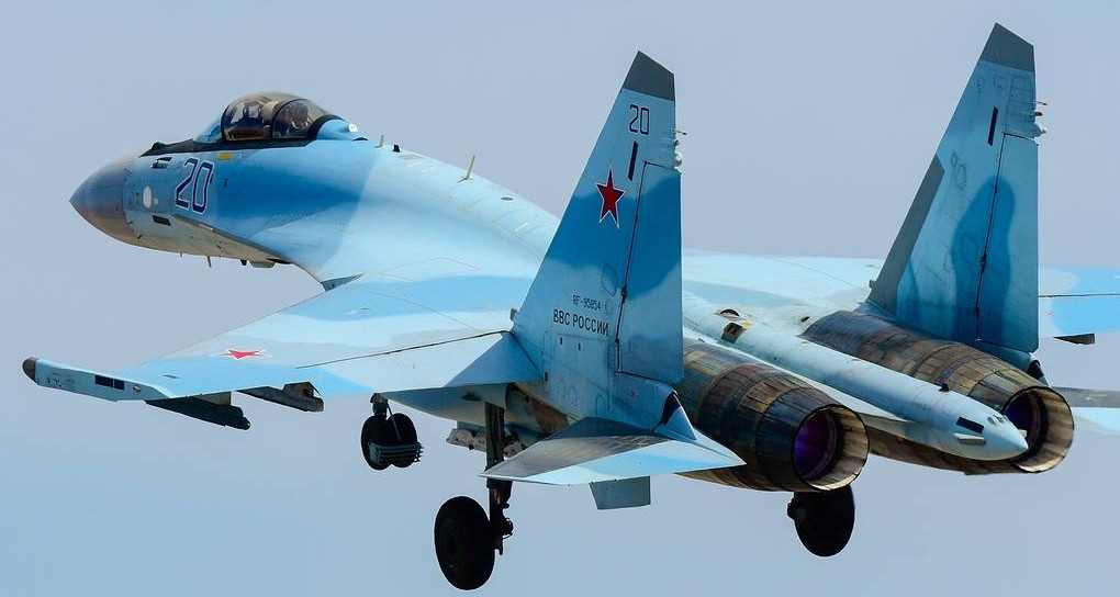 ‘Mổ xẻ’ tiêm kích Su-35S moi bí mật công nghệ quân sự Nga