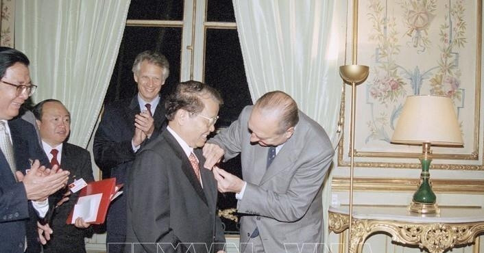 Sự kiện 'tuyệt vời' mà Tổng thống Jacques Chirac nói với Chủ tịch nước Trần Đức Lương