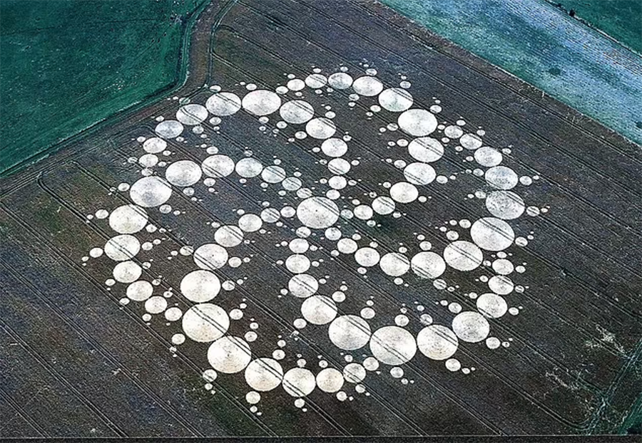 vong tron bi an 0.png