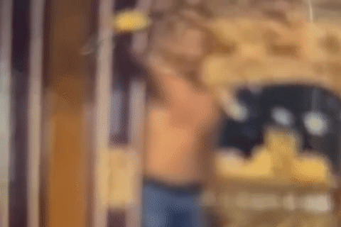 Bắt người đàn ông đập phá bảo vật quốc gia - ngai vàng triều Nguyễn