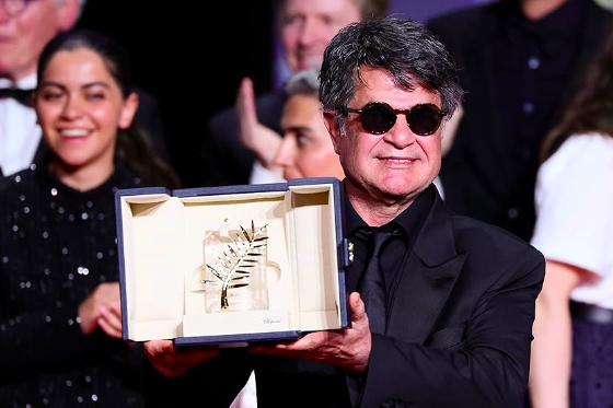 Đạo diễn mới ra tù thắng ngoạn mục ở Cannes 2025