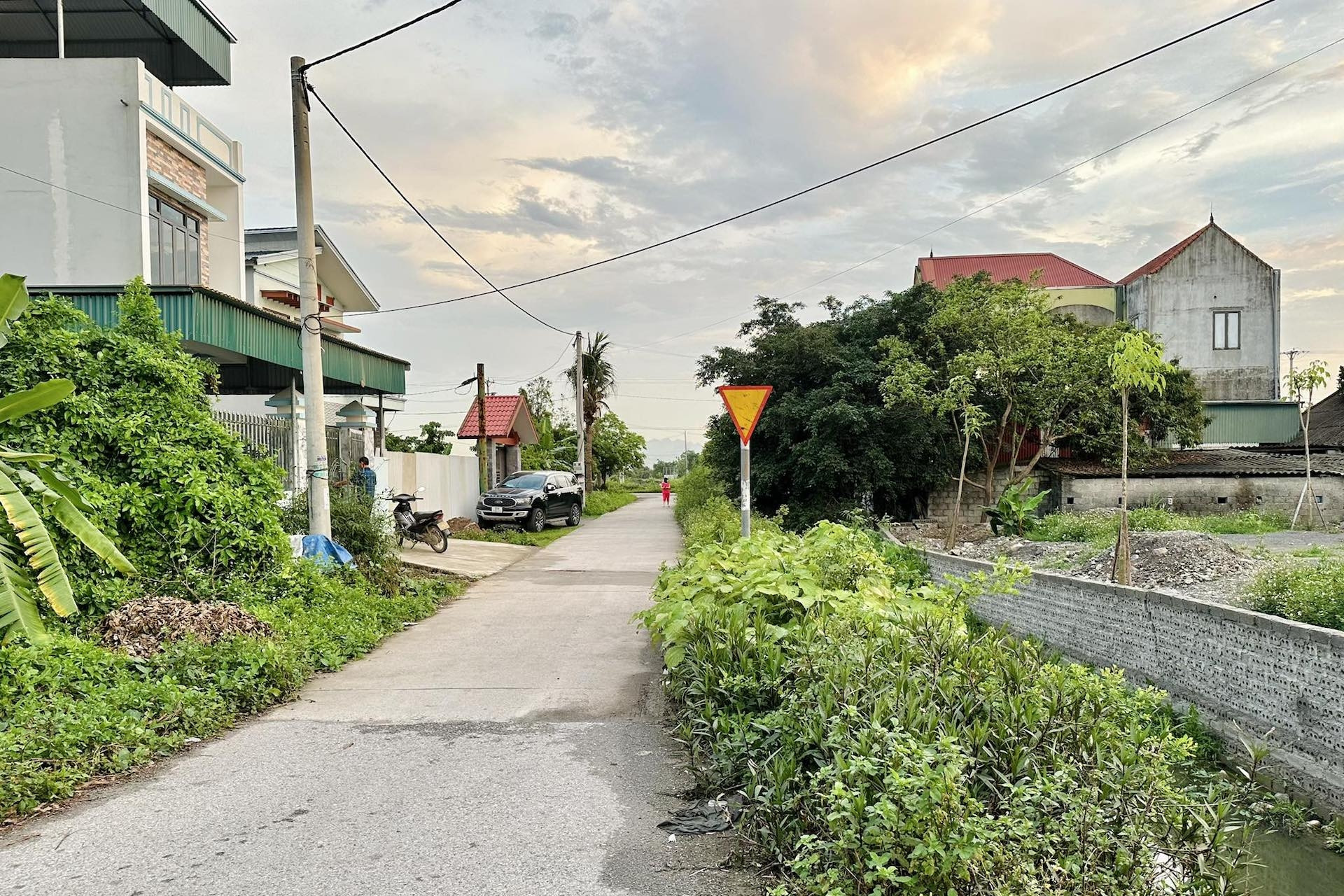 Đất nông nghiệp trong khu dân cư không lối vào có được chuyển thành đất ở?