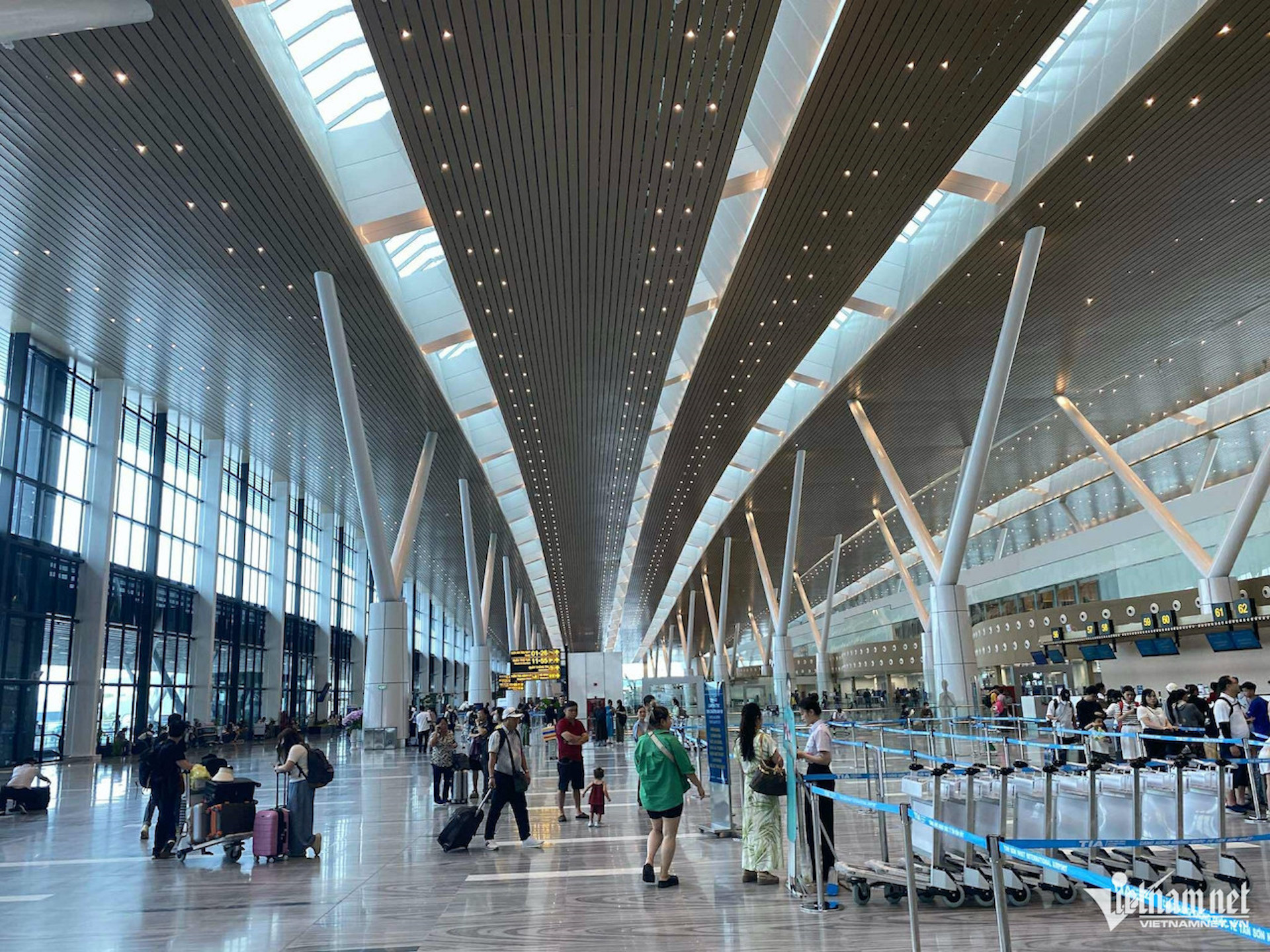 ga t3 tan son nhat vietnamnet 3.jpg