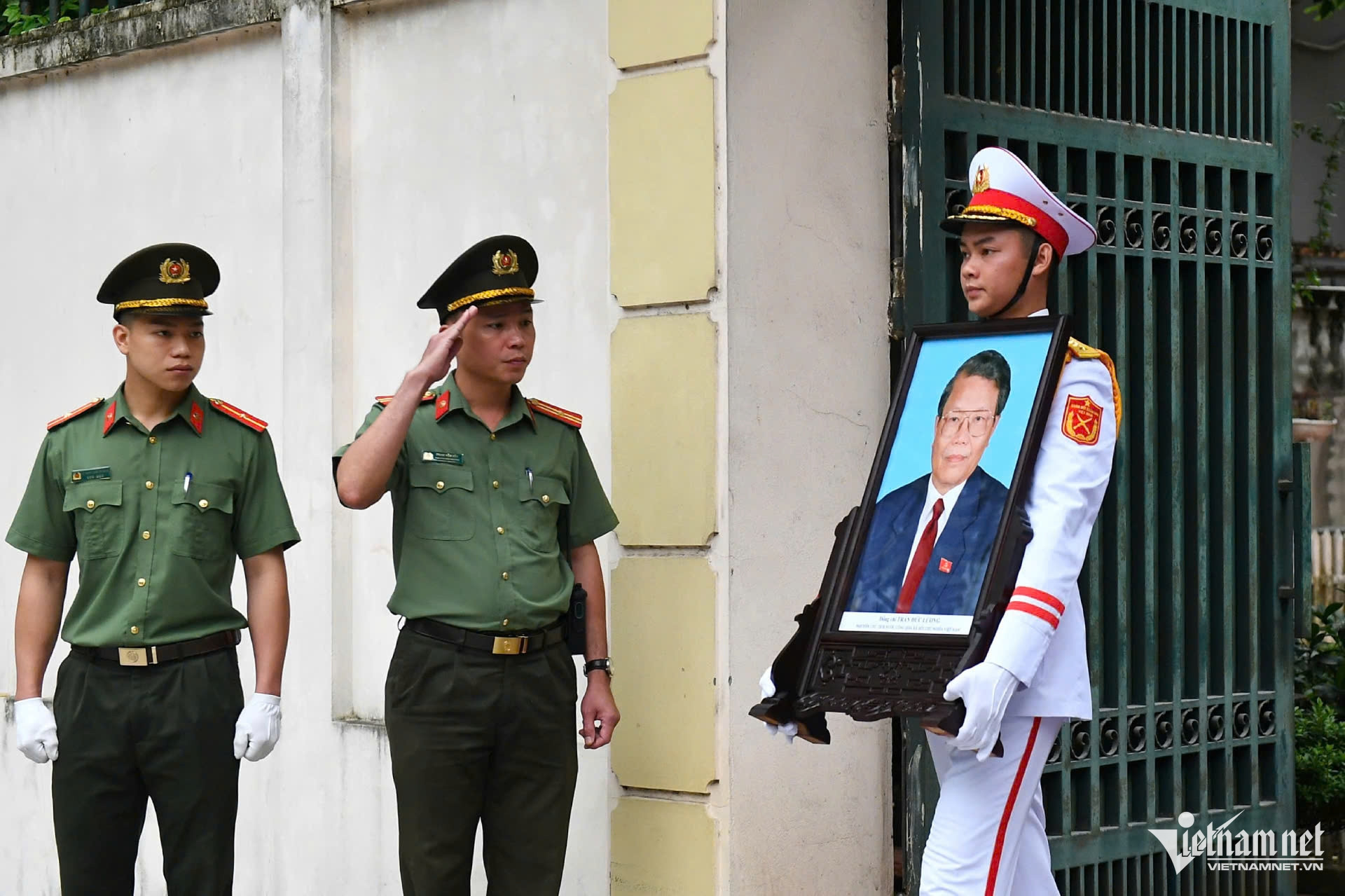 tran duc luong nr4.jpg