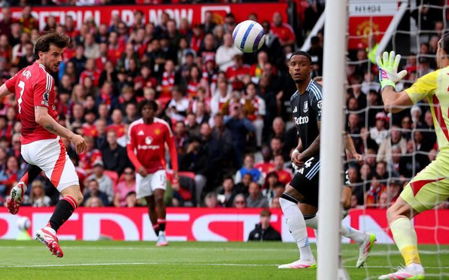 resources_premierleague_pulselive_com 2025 05 25T150949Z_151971825_UP1EL5P164B1Z_RTRMADP_3_SOCCER ENGLAND MUN AVL REPORT.jpg