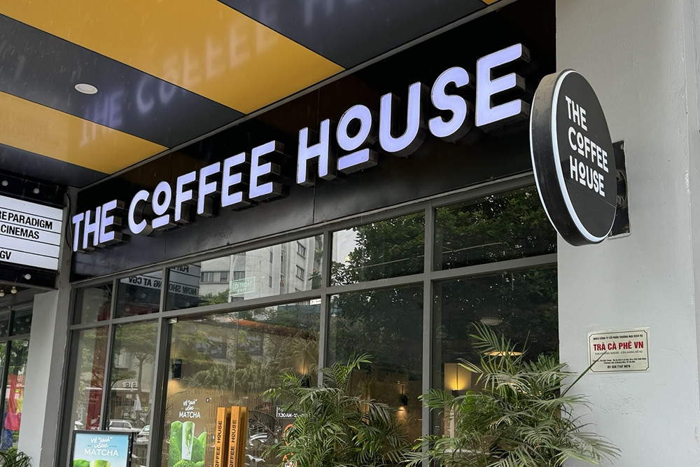 Thực hư việc The Coffee House bịt kín ổ cắm điện, 'đuổi khéo khách'