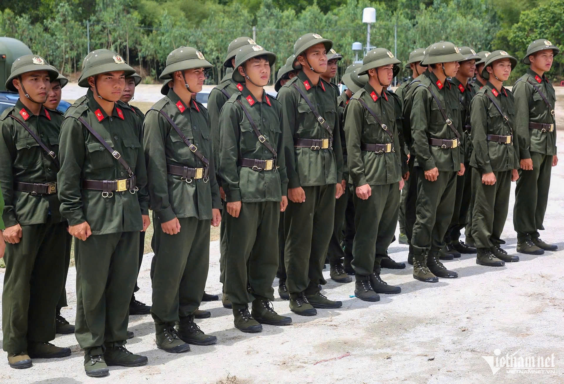 W-đón linh cữu 2.jpg