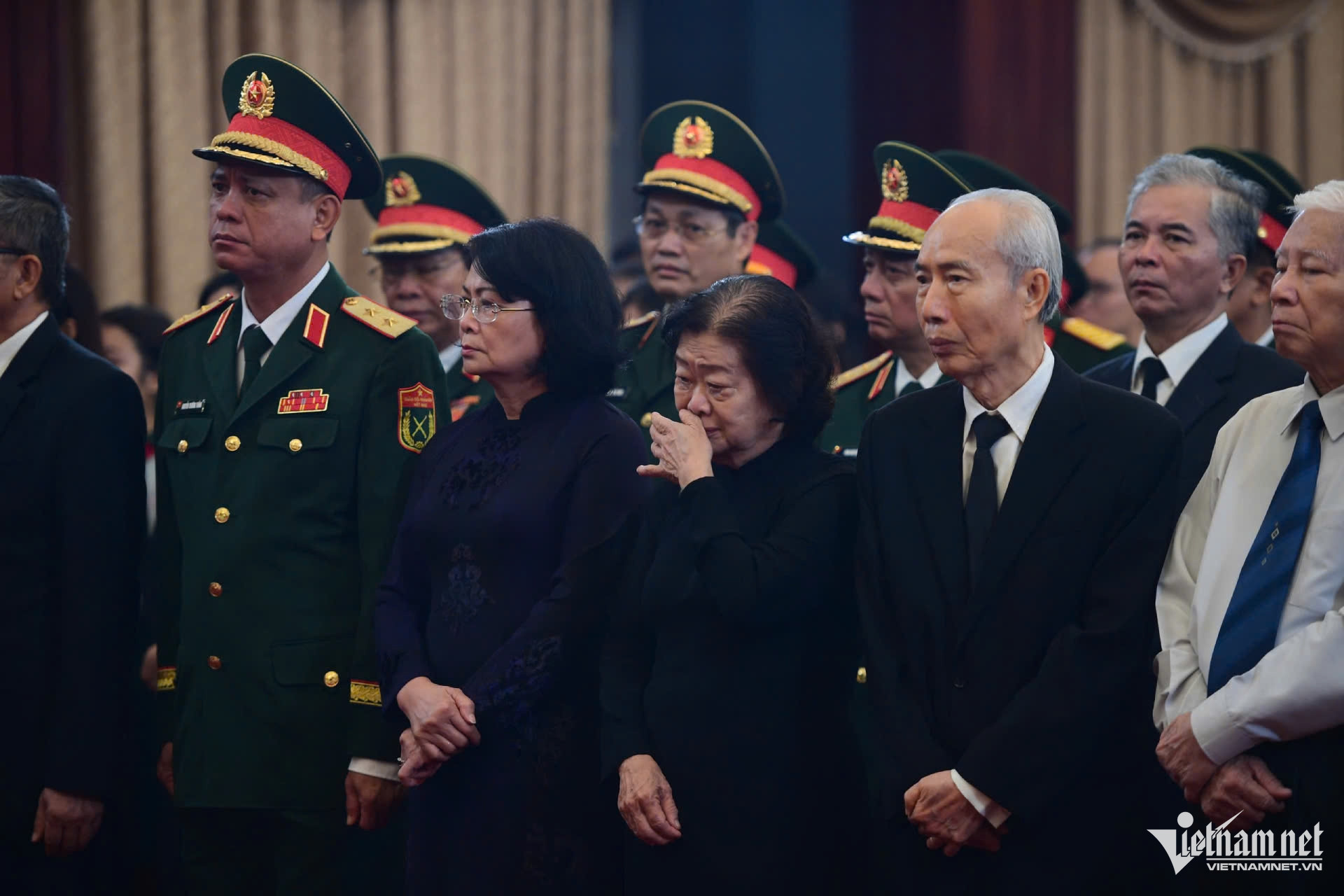 W-le truy dieu 2.jpg