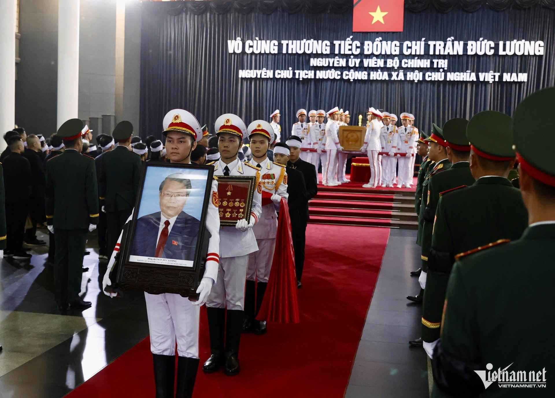 W-tran duc luong 3.jpg