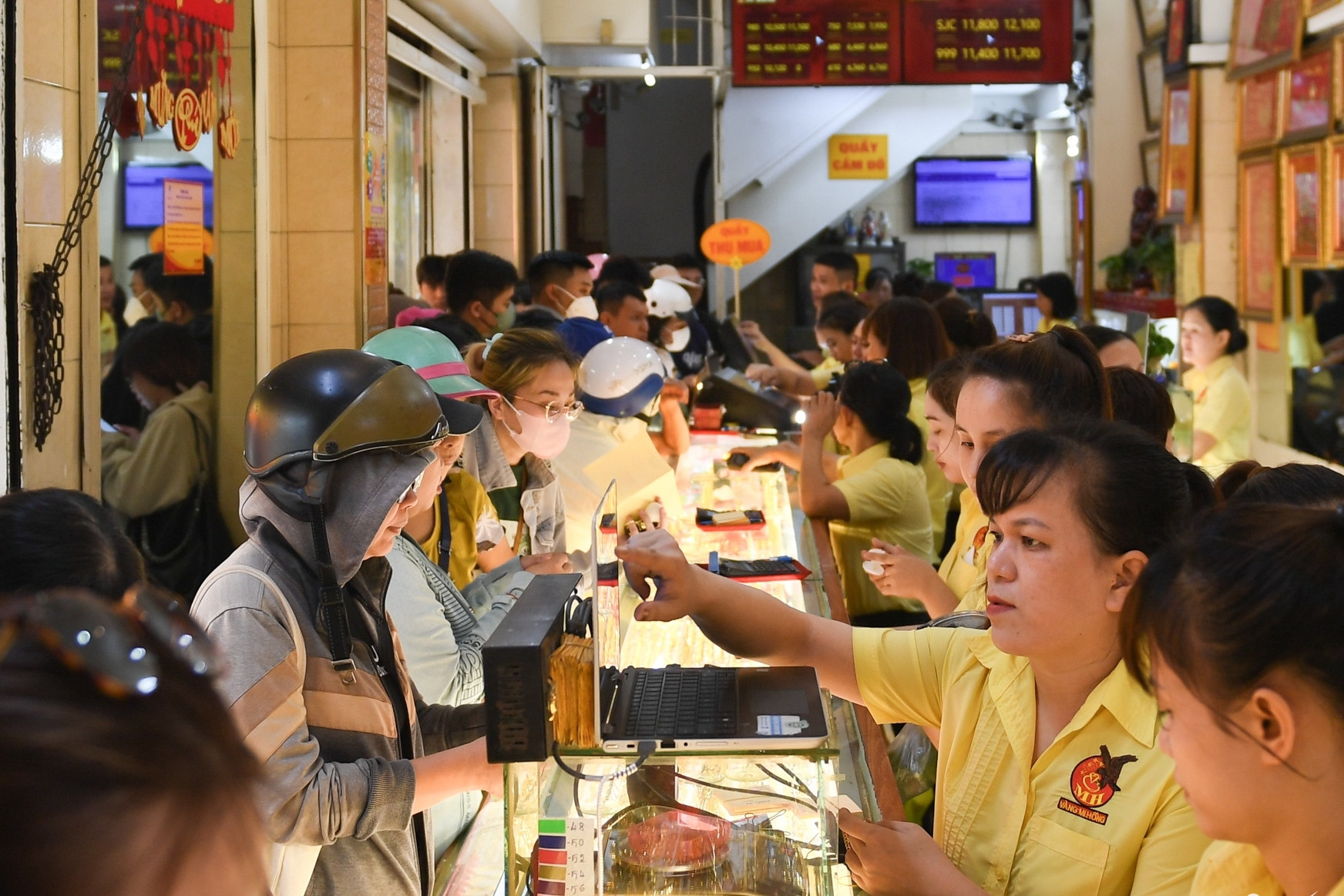 Giá vàng hôm nay 27/5: Vàng miếng SJC và nhẫn trơn cùng nhau giảm