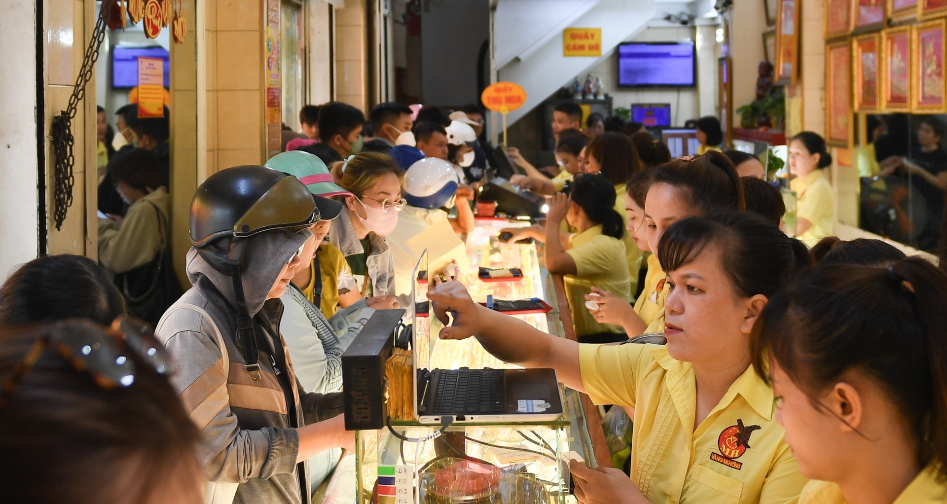 Giá vàng hôm nay 27/5/2025 SJC và nhẫn trơn chờ tín hiệu mới sau tuyên bố của ông Trump