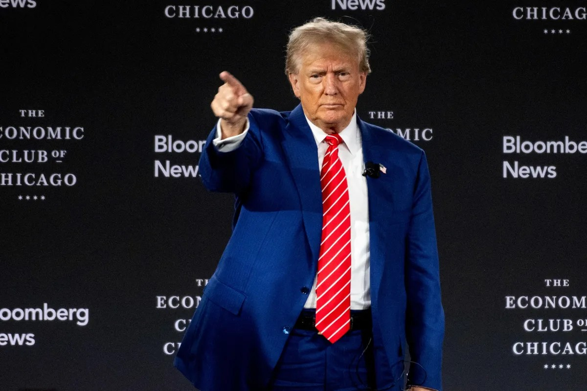 Ông Trump: Mỹ muốn sản xuất chip, ‘những thứ lớn lao’ chứ không phải áo phông