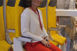 Ghế đứng máy bay sắp được triển khai: Cách mạng giá rẻ hay cực hình trên không?