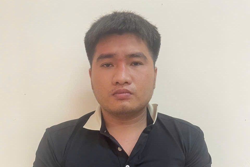 Nam thanh niên dùng kim tiêm đâm hàng loạt nữ sinh, quay clip bằng camera giấu kín