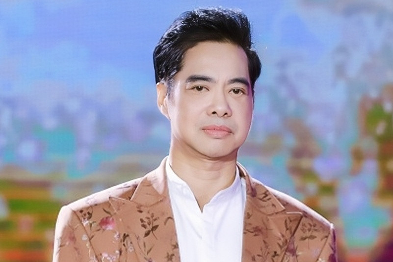 Ngọc Sơn song ca 'Quảng Bình tôi yêu' với học trò kém 37 tuổi