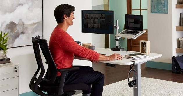 Rung chân - thói quen vô hại hay dấu hiệu tiềm ẩn bệnh?