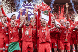 Salah lập công trong ngày Liverpool ăn mừng vô địch