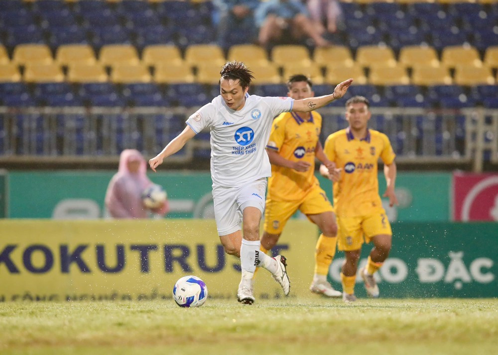 slna vs nam dinh 1.jpg