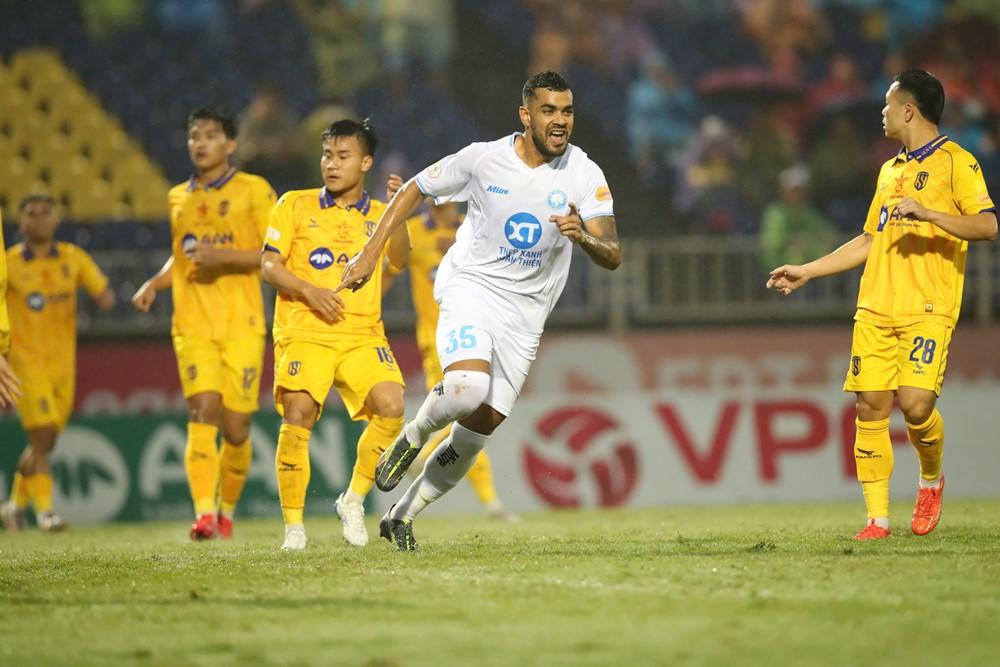 slna vs nam dinh 4.jpg